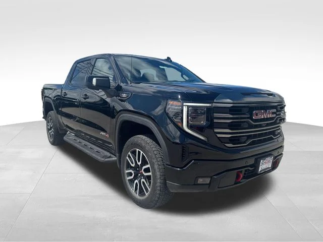 Used 2023  GMC AT4 image 3