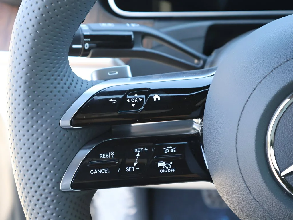 New 2026 Graphite Gray Metallic Mercedes-Benz CLE 300 image 32