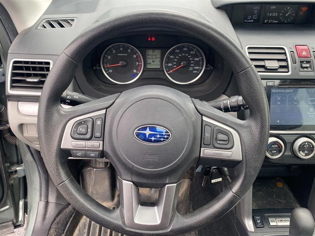 Used 2018 Jasmine Green Metallic Subaru Premium image 13