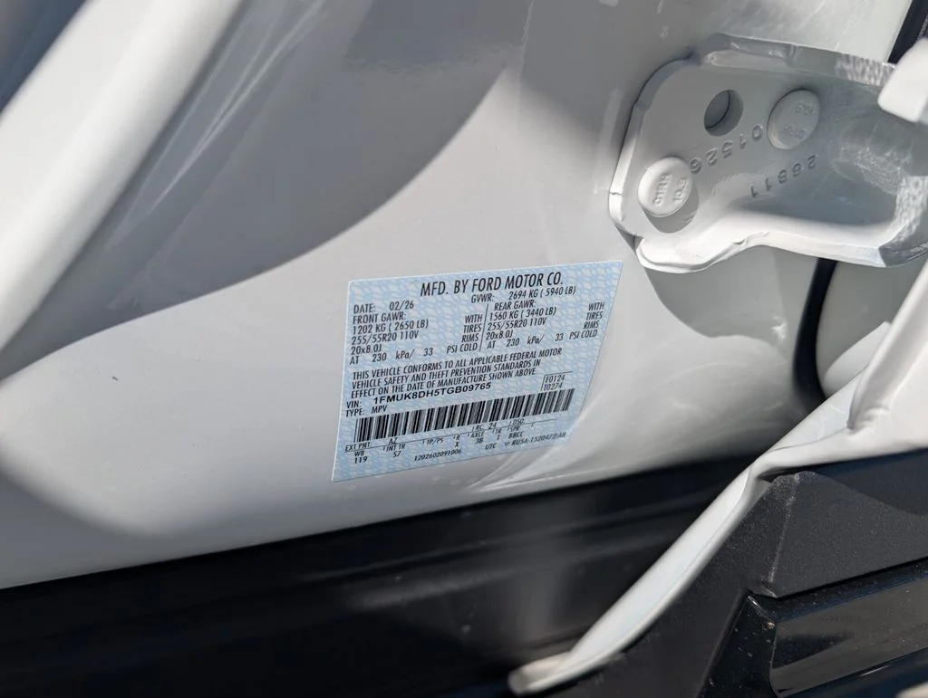 New 2026 Star White Metallic Tri-Coat Ford Active image 10