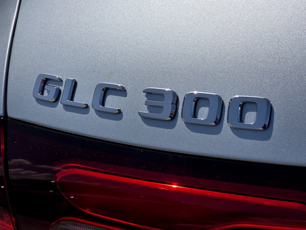 New 2026 Silver Mercedes-Benz GLC 300 image 8