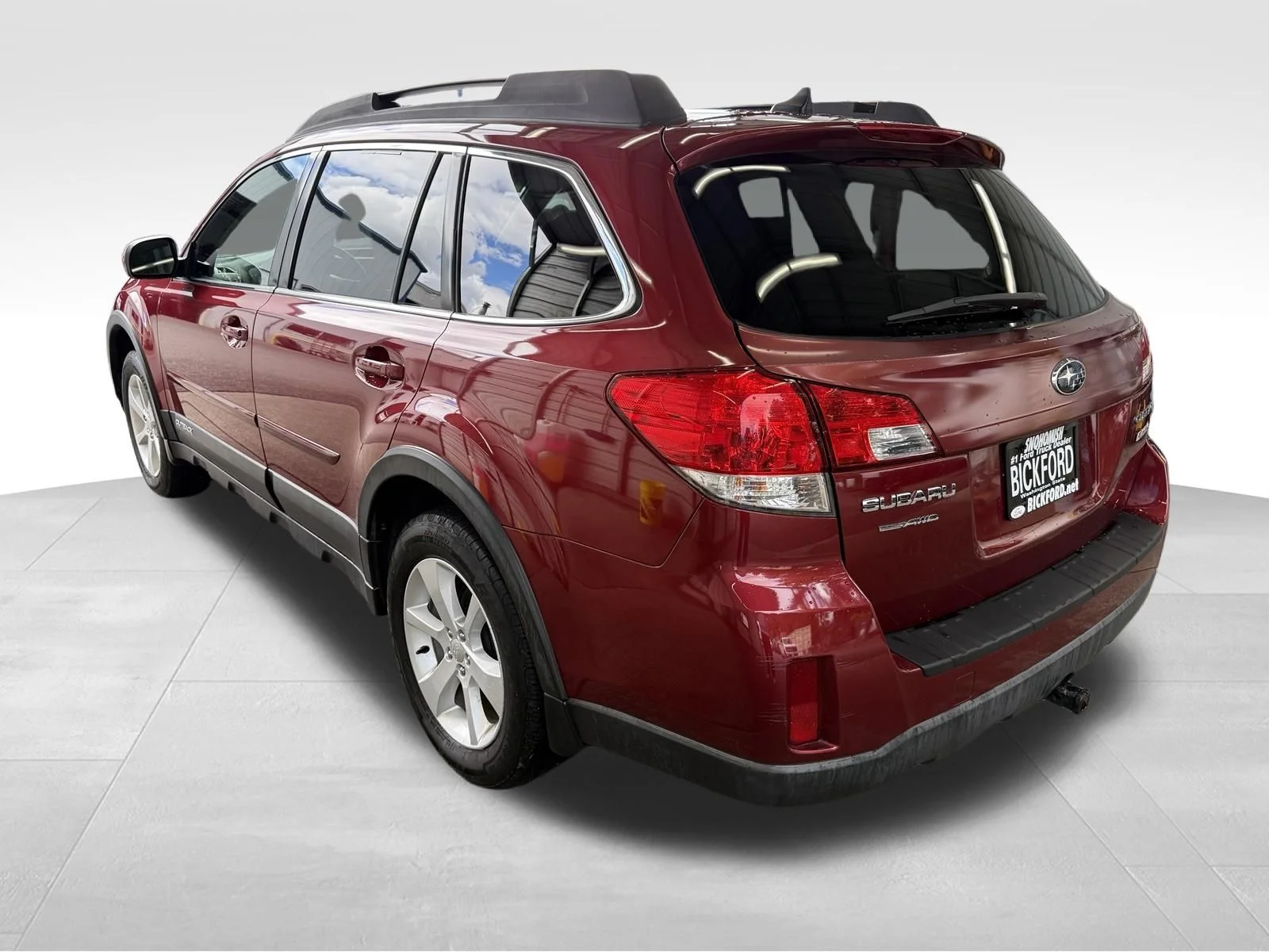 Used 2014 Red Subaru 2.5i Premium image 8