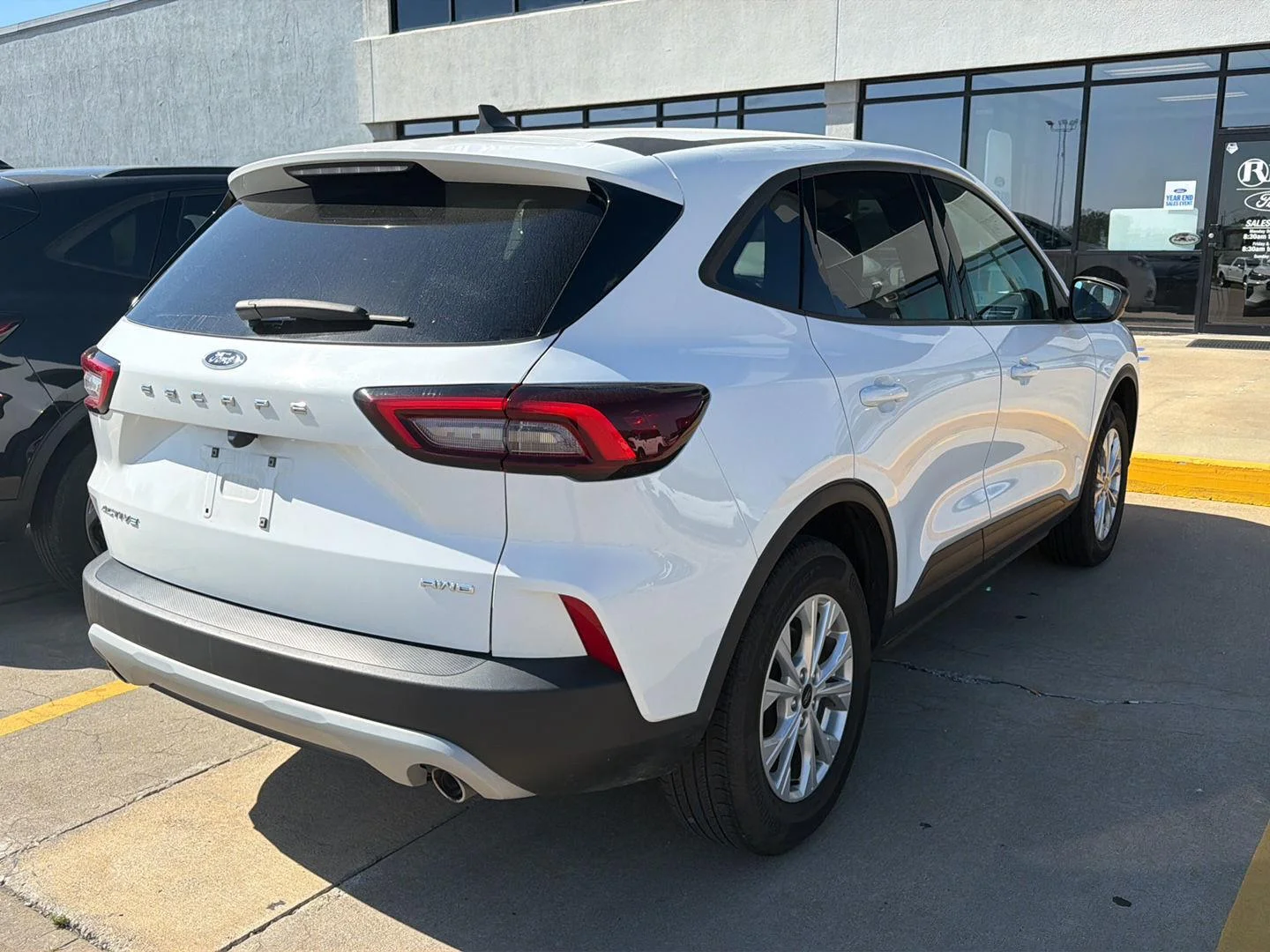 Certified Used 2025 Oxford White Ford Active image 6
