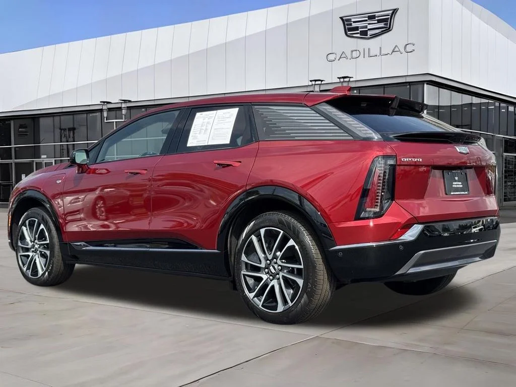 Used 2025 Red Cadillac Sport 2 image 5