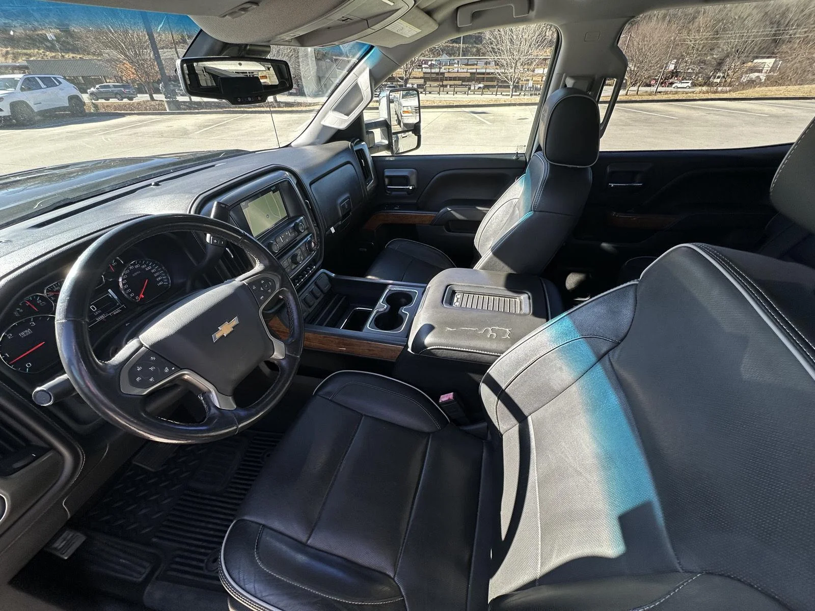 Used 2018 Black Chevrolet High Country image 10