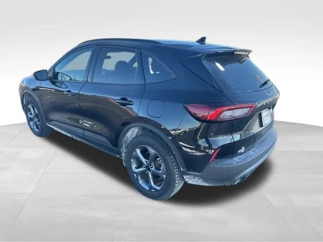 Used 2025 Black Ford ST-Line image 7