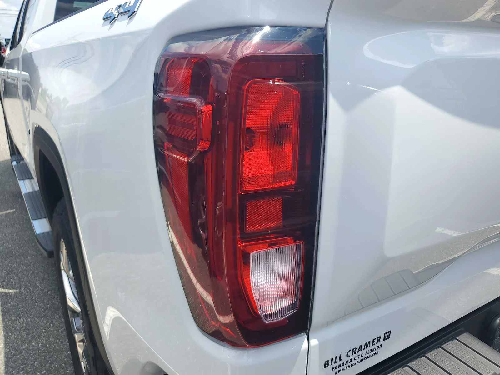 New 2026 Summit White GMC SLE image 23