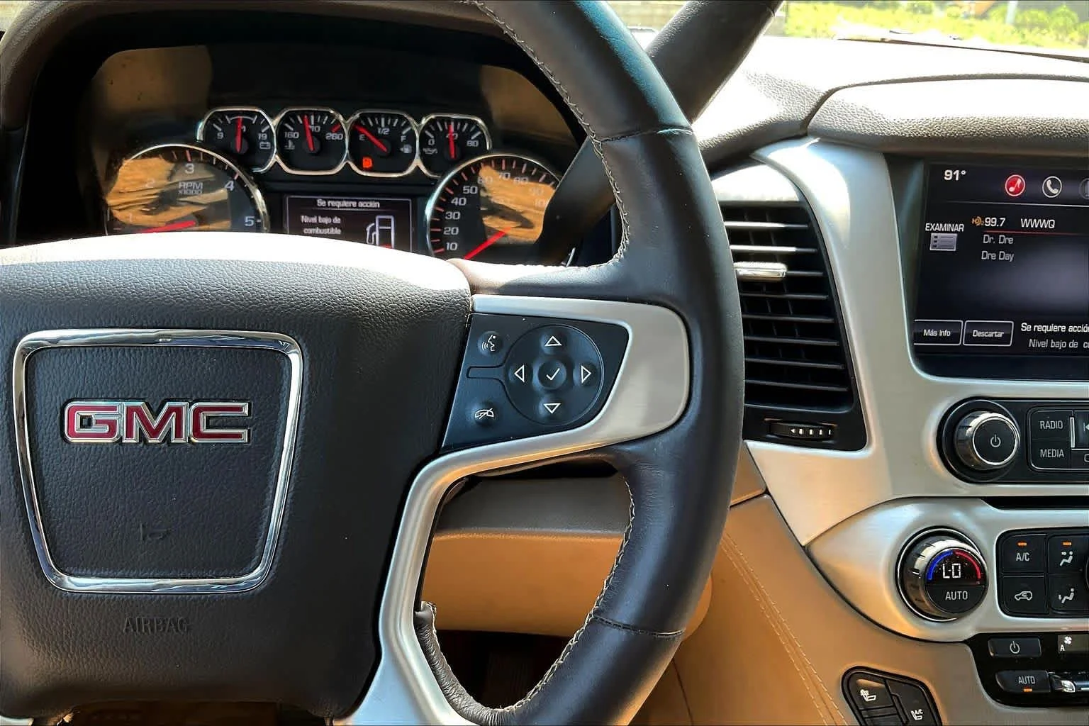 Used 2015 Summit White GMC SLT image 25
