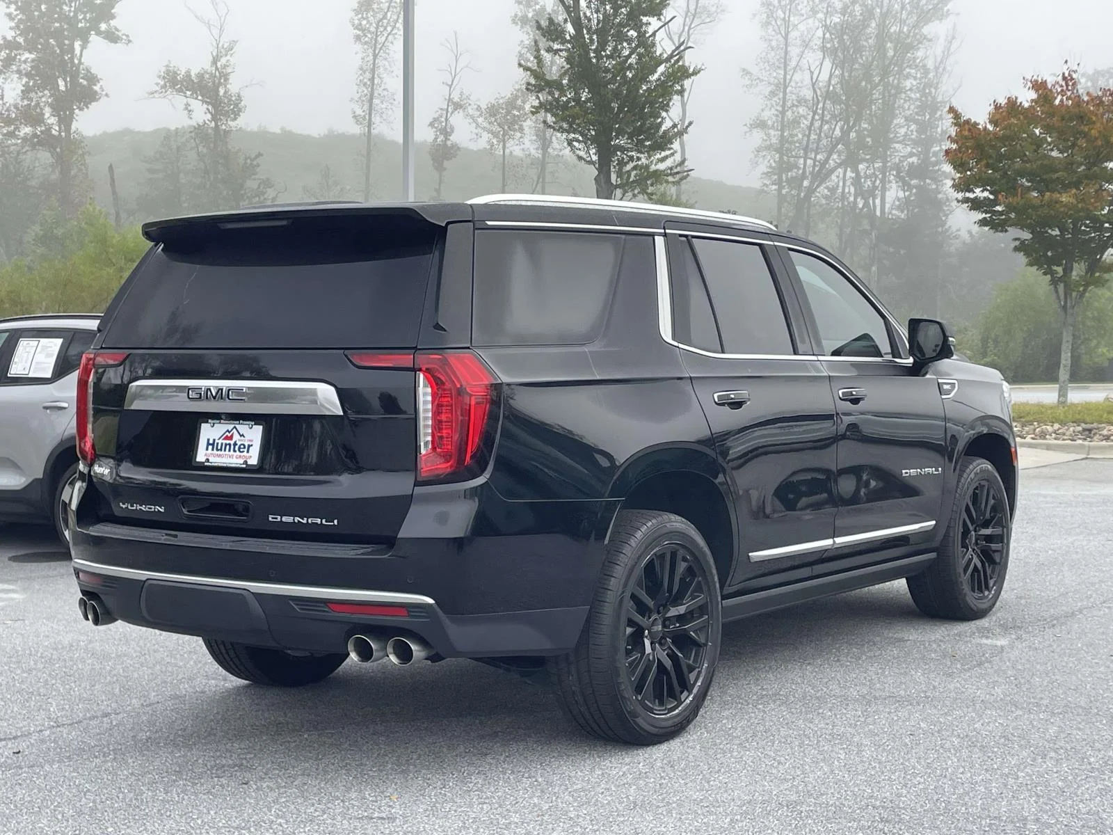 Used 2021 Onyx Black GMC Denali image 27