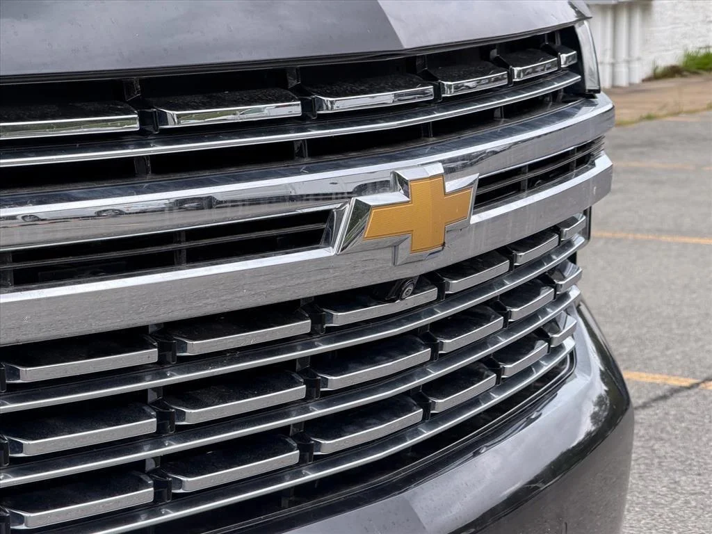 Used 2023 Black Chevrolet Premier image 19