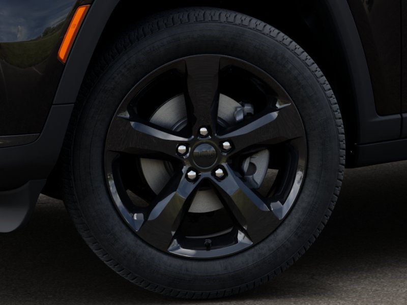 New 2025 Diamond Black Crystal Pearl-Coat Exterior Paint Jeep Altitude X image 38