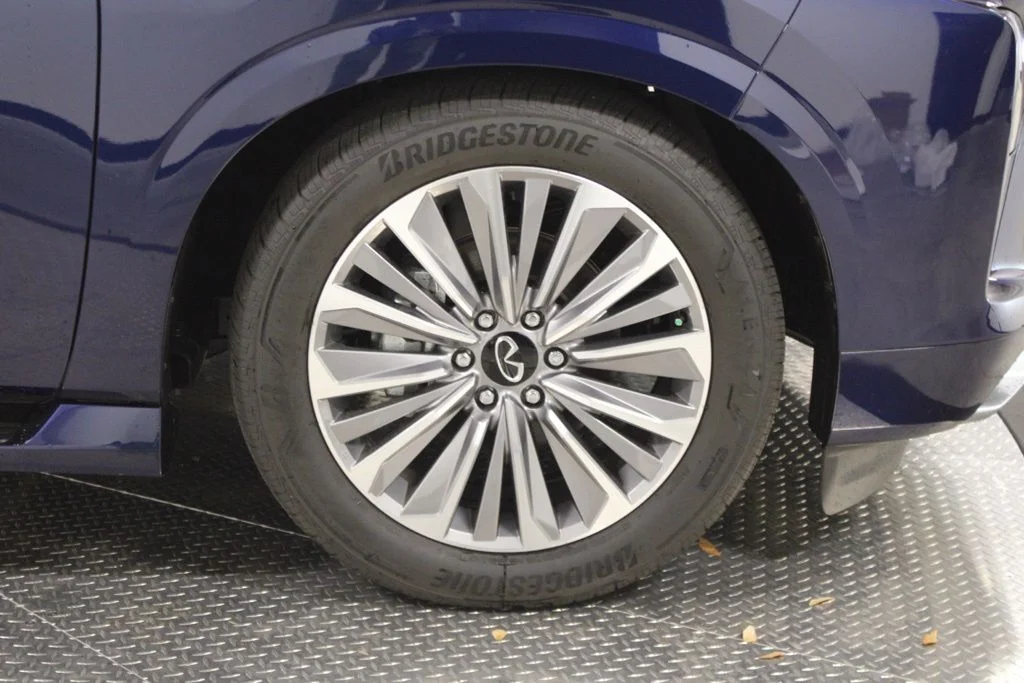 2025 INFINITI QX80 Luxe 4WD - Photo 14