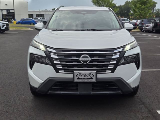 Used 2024 White Nissan SV image 3