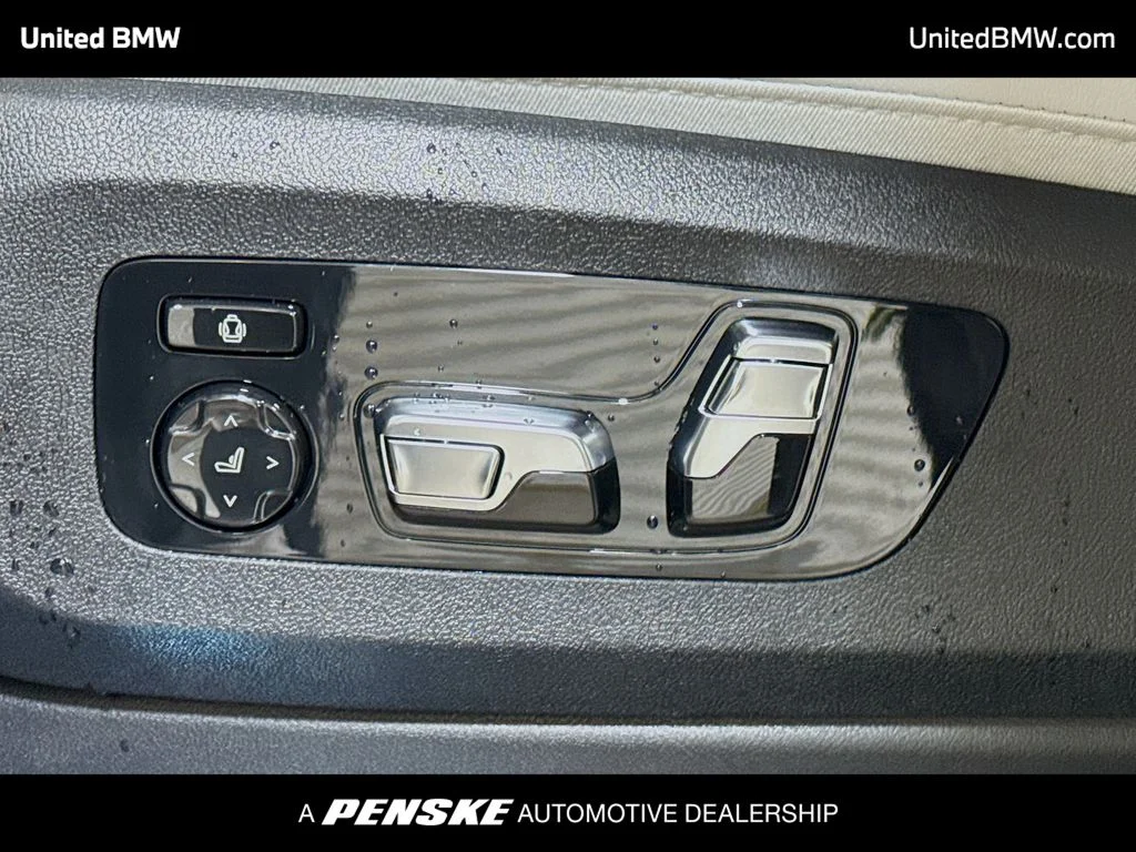 New 2026 Alpine White BMW sDrive40i image 4