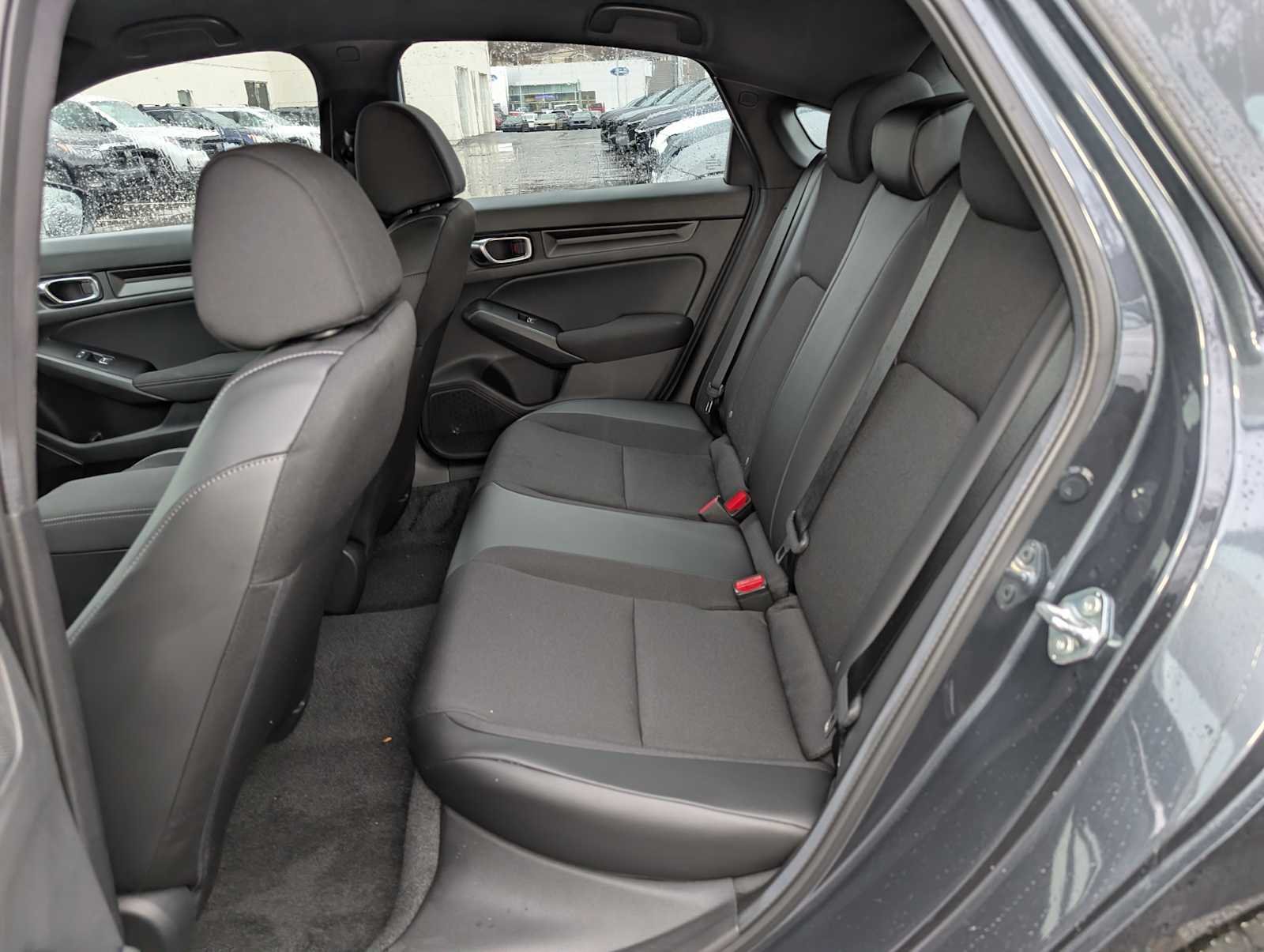 2026 Honda Civic Hatchback Sport - Photo 15