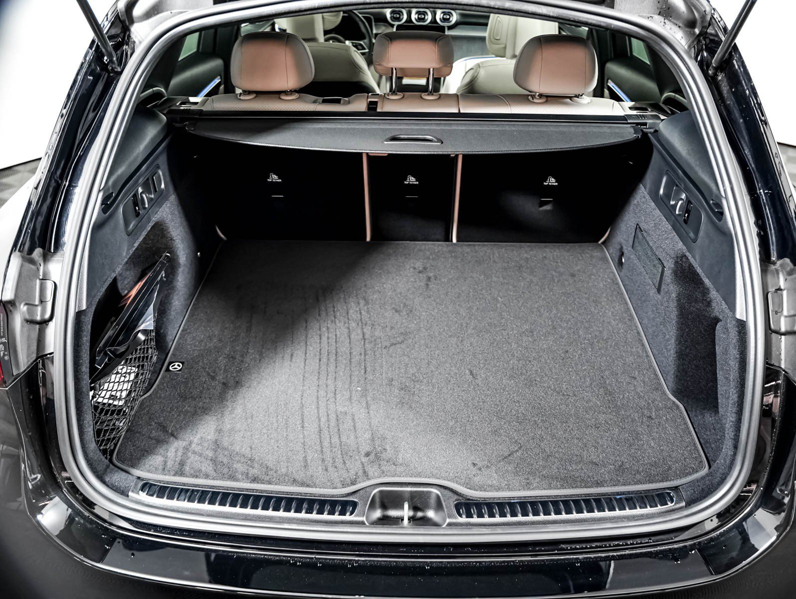 New 2026 Black Mercedes-Benz GLC 300 image 5