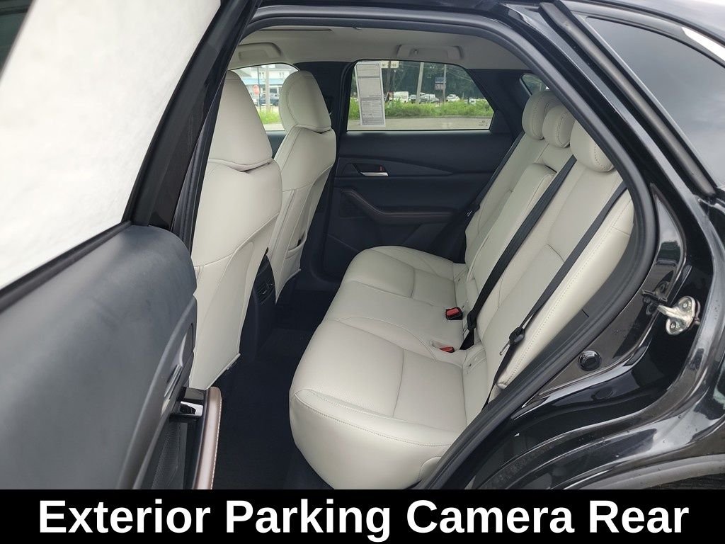 2025 Mazda CX-30 Premium - Photo 11