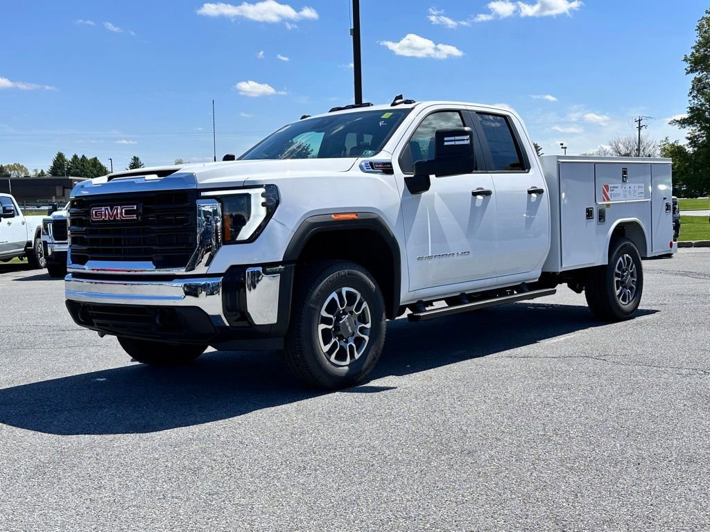 New 2026 Summit White GMC Pro image 2
