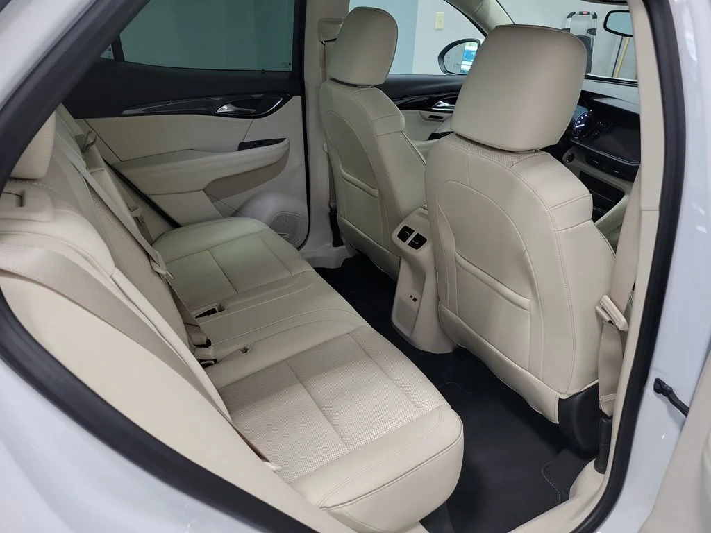 Used 2022 White Buick Essence image 20
