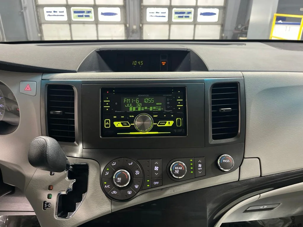 Used 2012 Predawn Gray Mica Toyota Base image 20