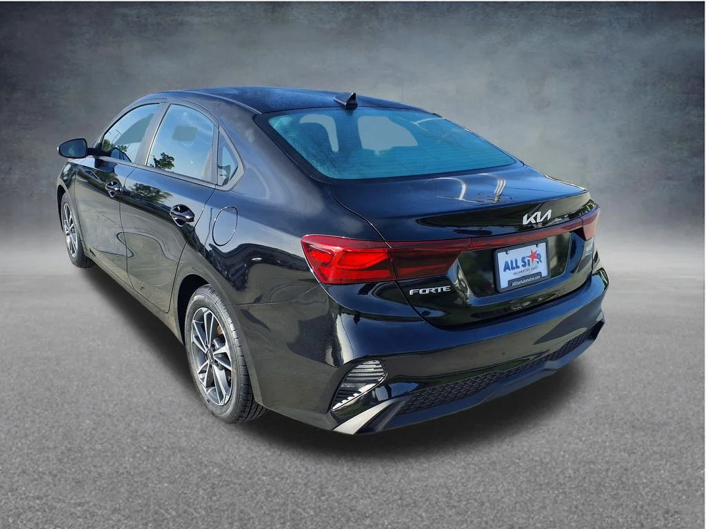 Used 2024 Black Kia LXS image 15