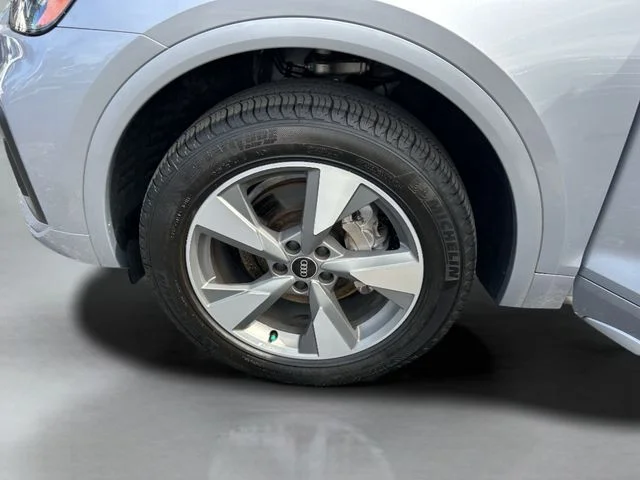 Used 2022  Audi 40 Premium Plus image 38