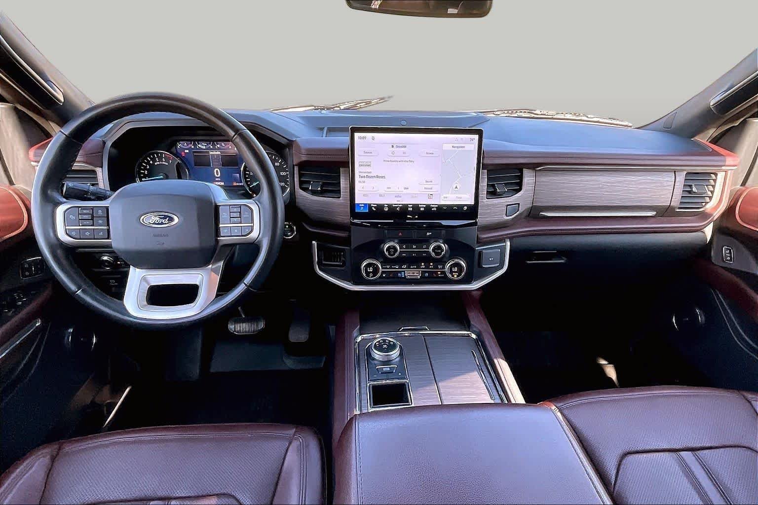 Used 2022 Star White Metallic Tri-Coat Ford Limited image 15