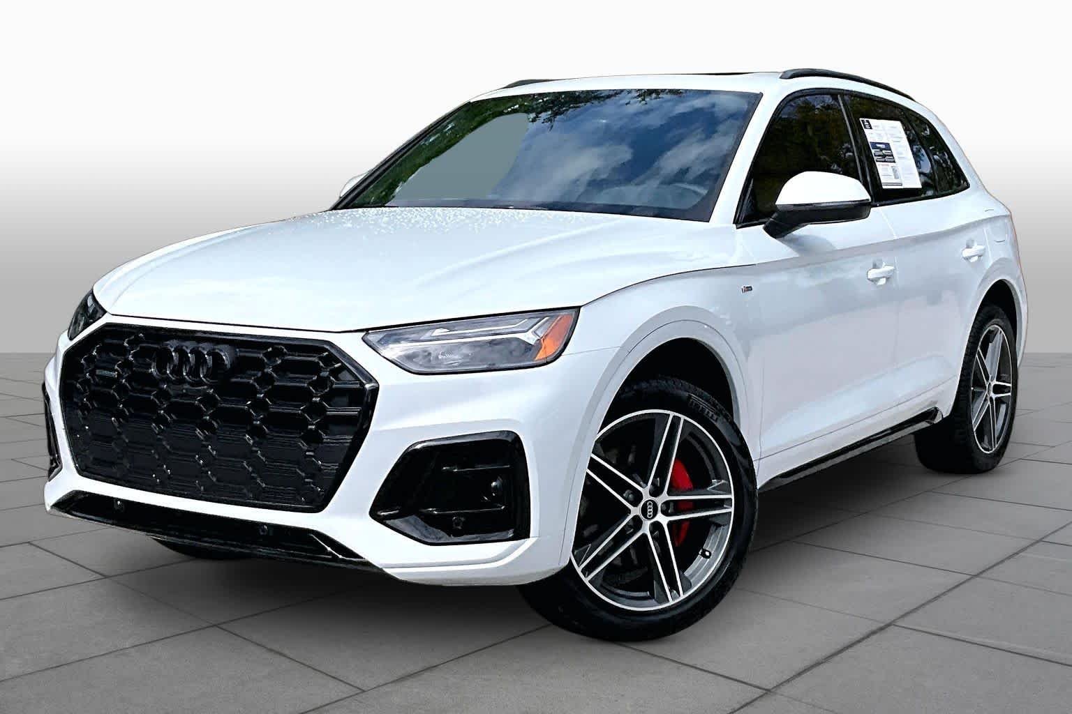2025 Audi Q5 55 e Premium Plus's photo