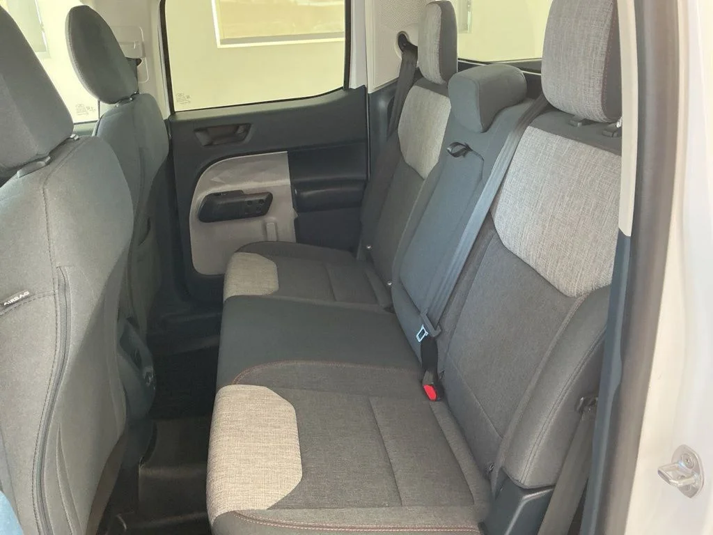 Used 2022 Oxford White Ford XLT image 19