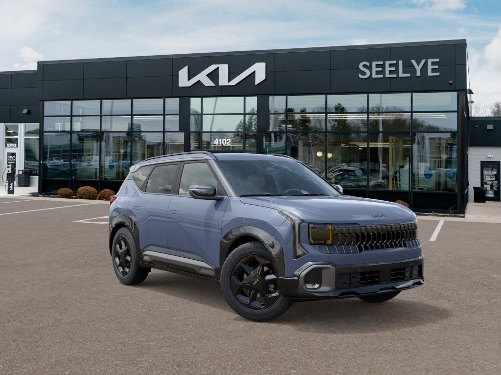 New 2027 Pale Gray Kia X-Line S image 8