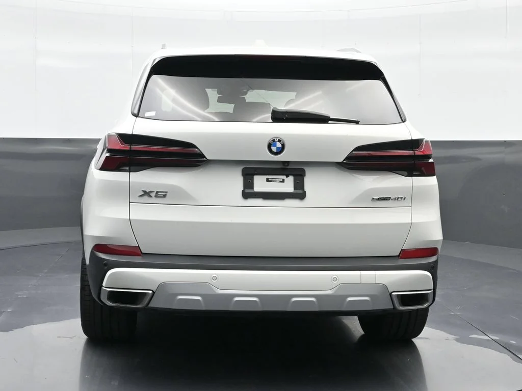 Certified Used 2024 White BMW sDrive40i image 15
