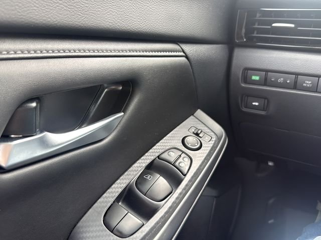 Used 2025 Gray Nissan SV image 23