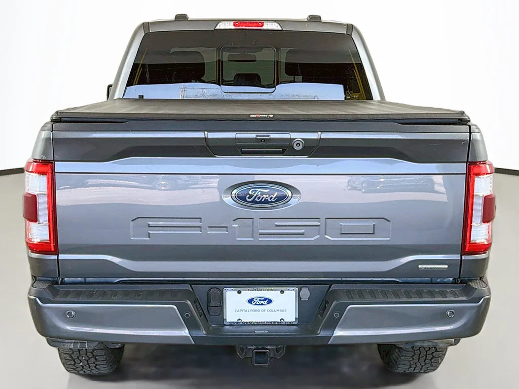 Used 2023 Carbonized Gray Metallic Ford Lariat image 17