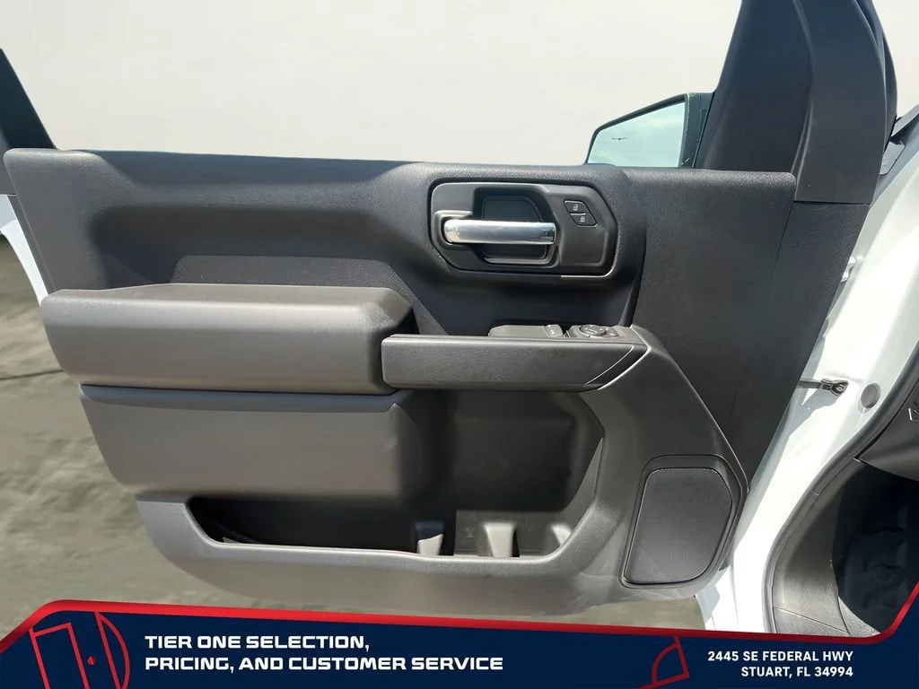 New 2025 Summit White GMC Pro image 16