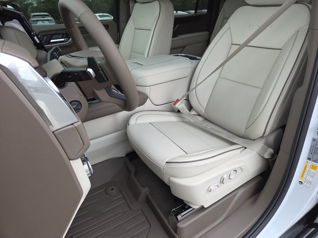 New 2026 Glacier White Tricoat GMC Denali image 28