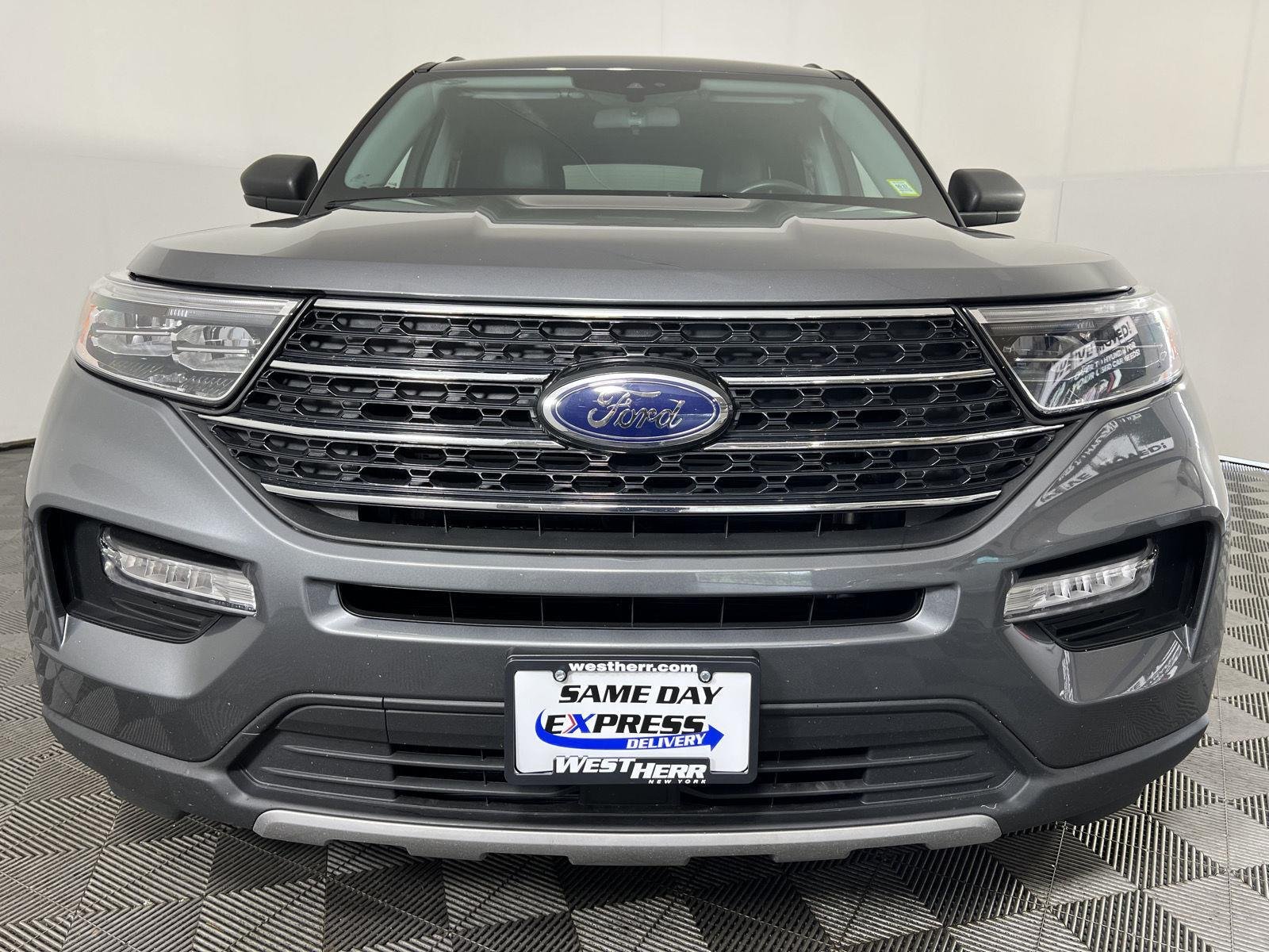Used 2023 Carbonized Gray Ford XLT image 8