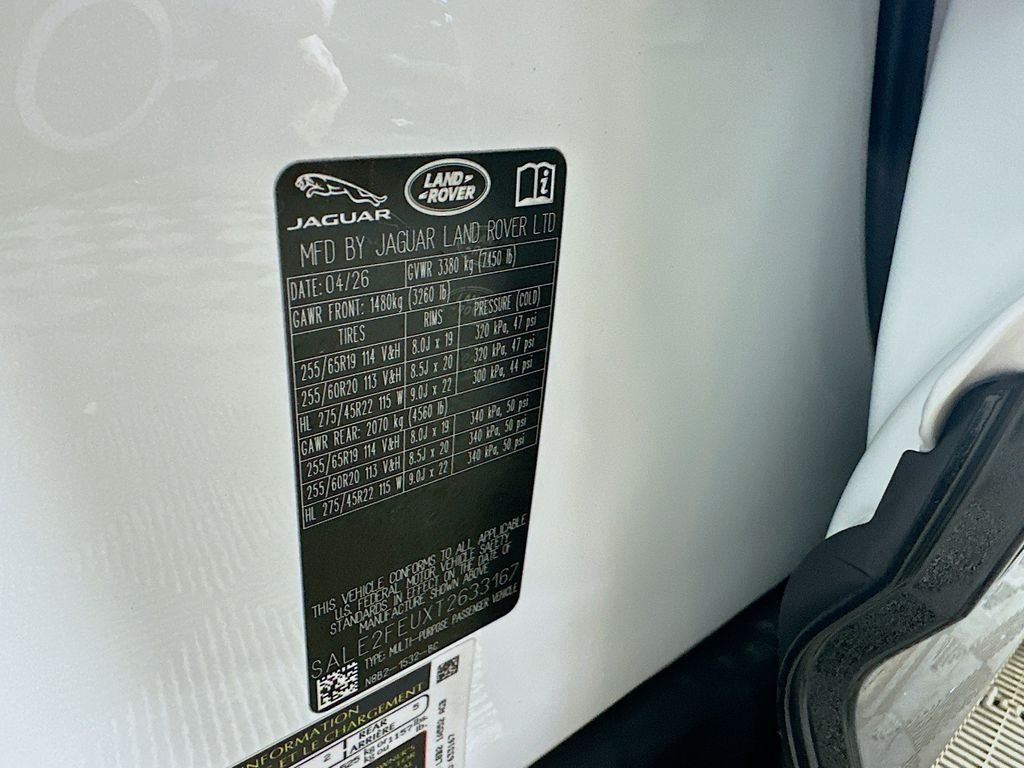 New 2026 Fuji White Land Rover X-Dynamic SE image 31