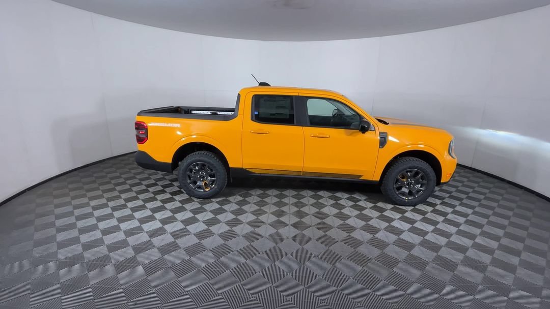 New 2026 Orange Fury Metallic Tri-Coat Ford Tremor image 9