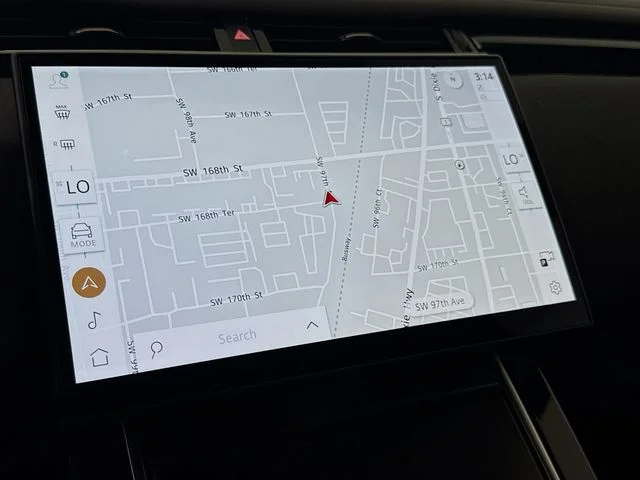 New 2026 Fuji White Land Rover Belgravia Edition image 16