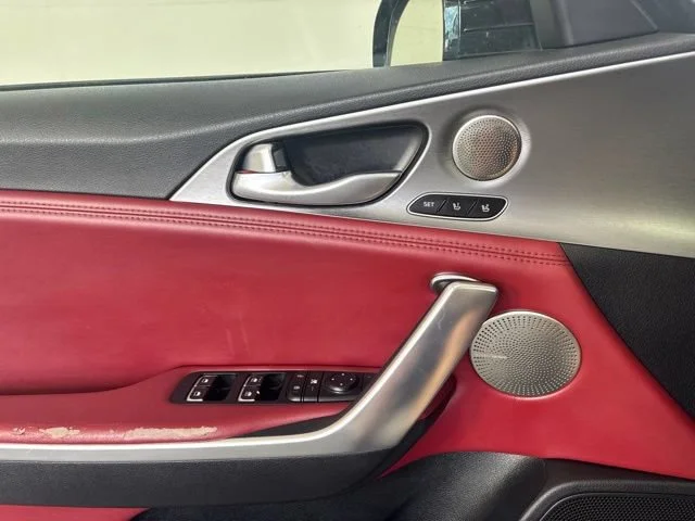Used 2018 Silver Kia GT1 image 15