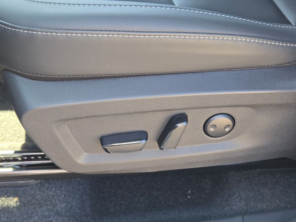 2025 Nissan Murano SV - Photo 19