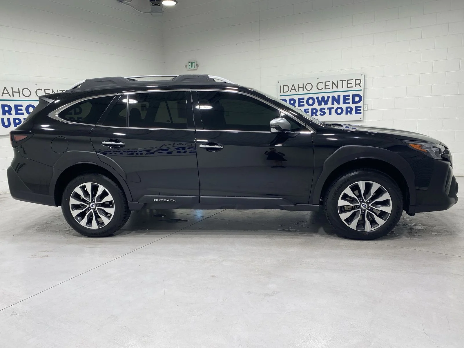Used 2025 Black Subaru Touring XT image 9