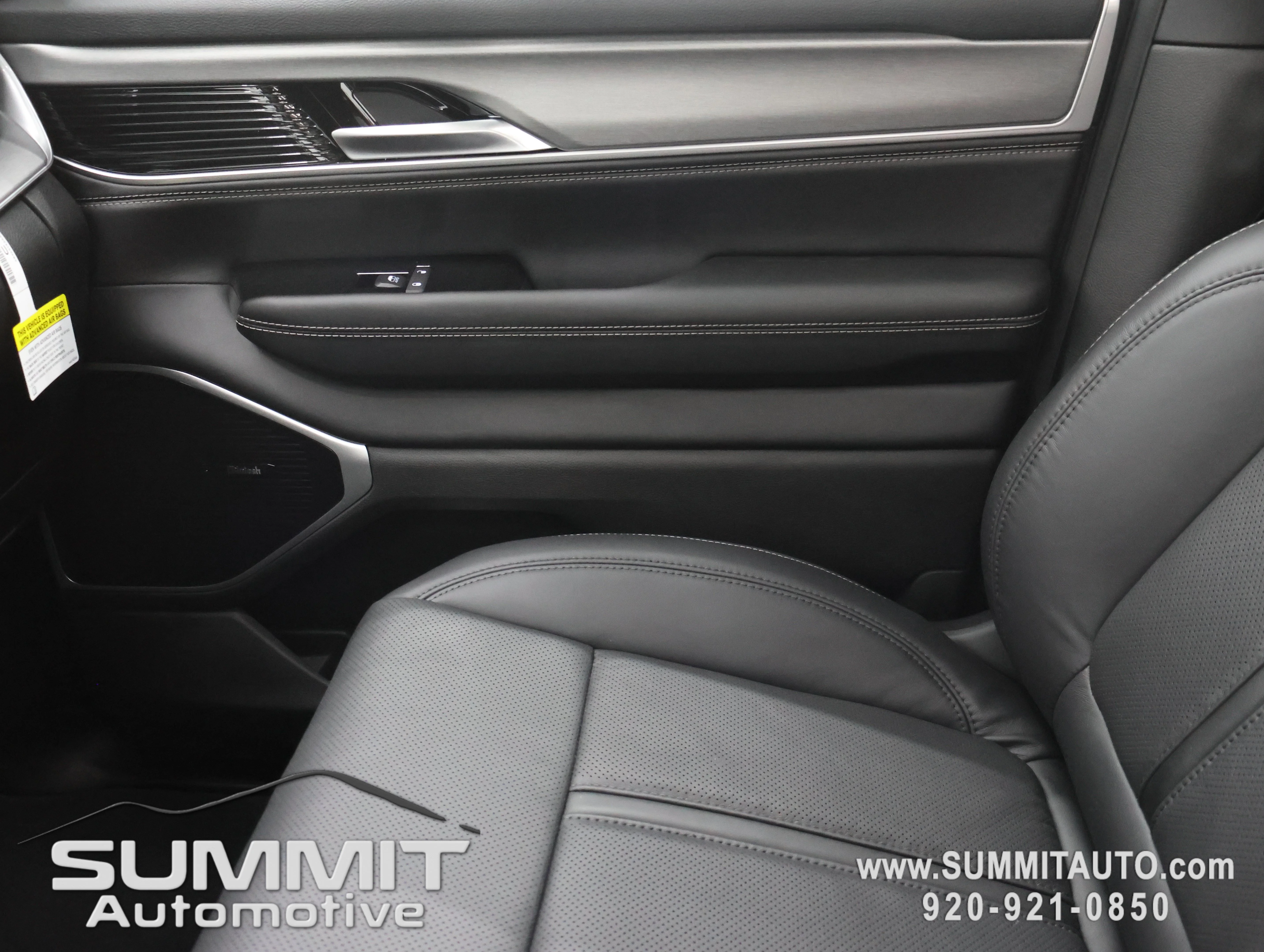 New 2026 High Gloss Black Jeep Limited Reserve image 14