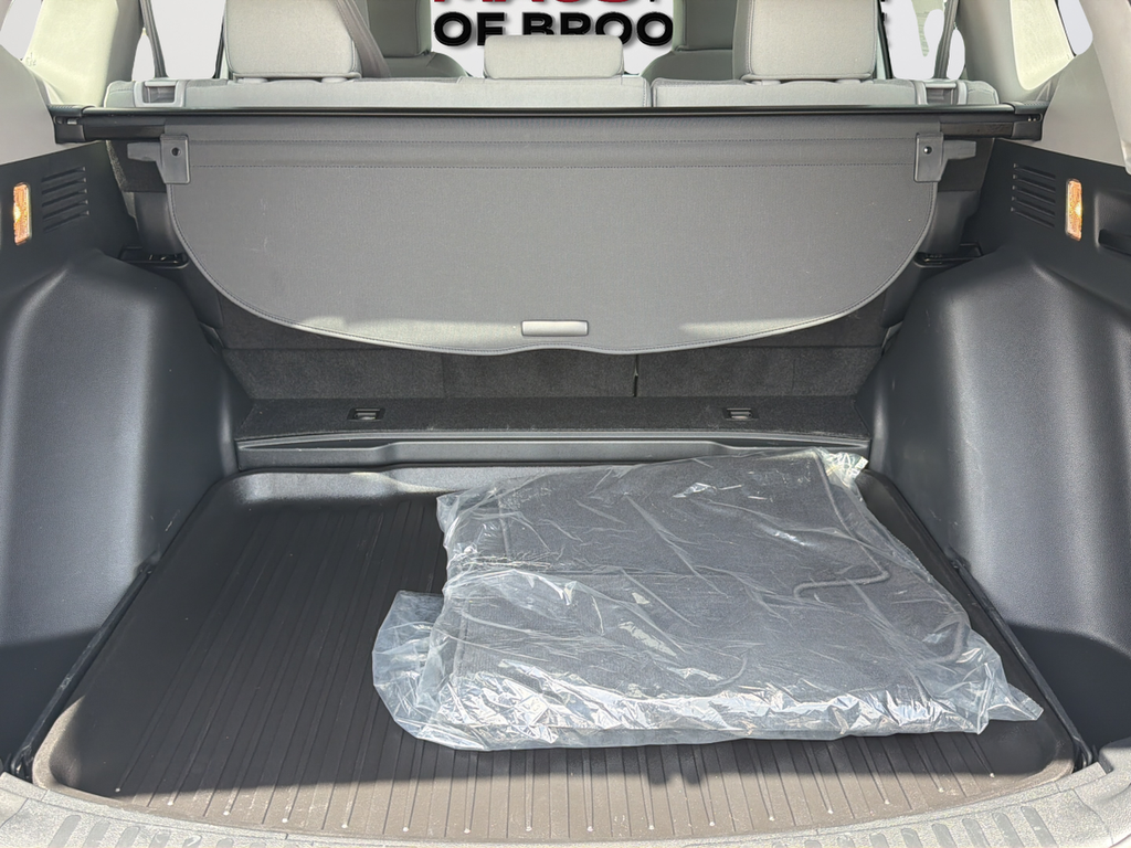 Used 2022 Silver Honda EX image 12
