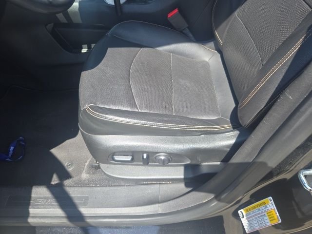 Used 2021  GMC SLT image 7