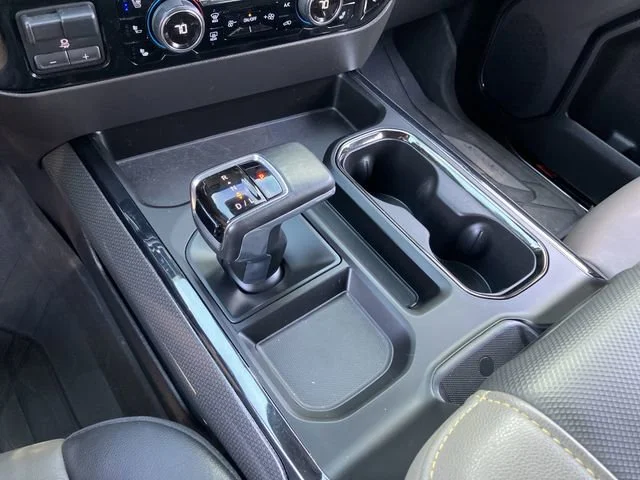 2025 Chevrolet Silverado 1500 ZR2 - Photo 16