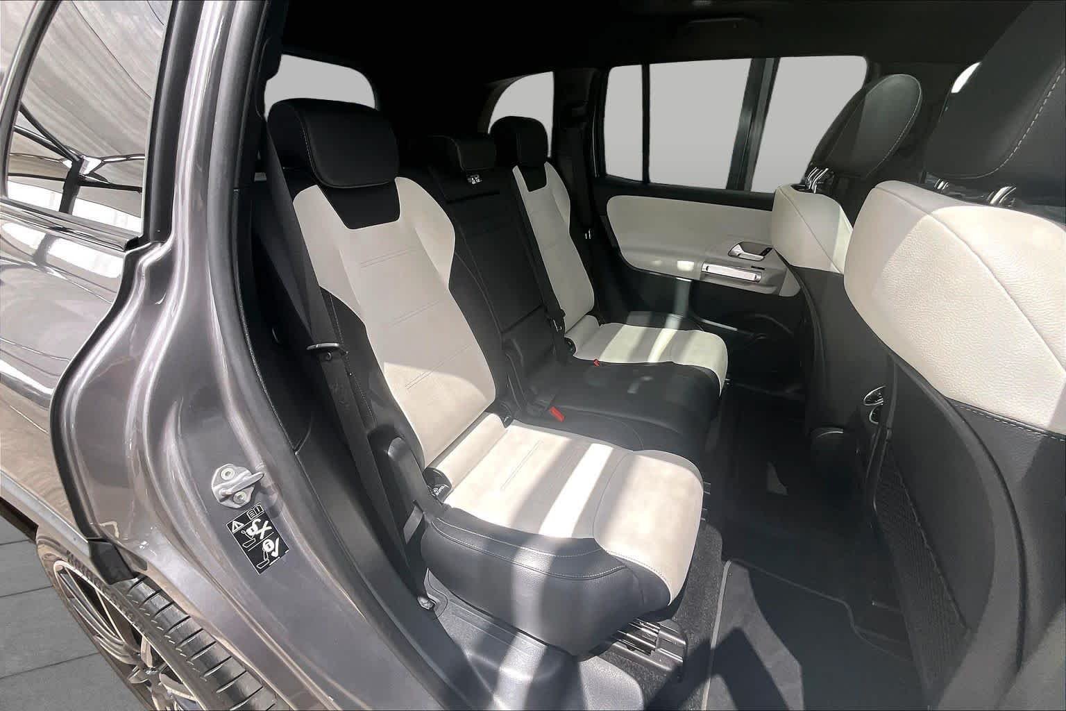 New 2023 Mountain Grey Metallic Mercedes-Benz GLB 250 image 20