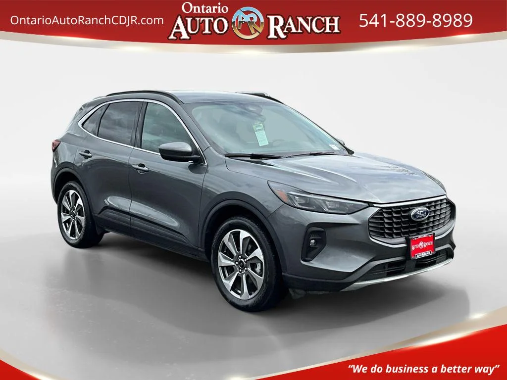 2025 Ford Escape Platinum AWD's photo