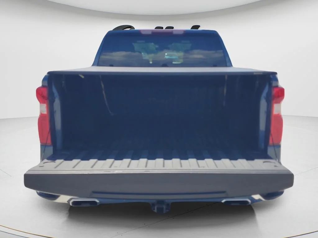 Used 2024 Lakeshore Blue Metallic Chevrolet LTZ image 9