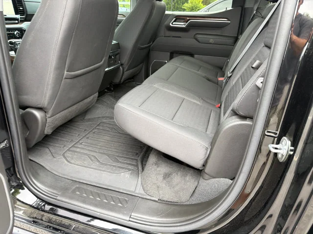 Used 2022 ONYX BLACK GMC Elevation image 20